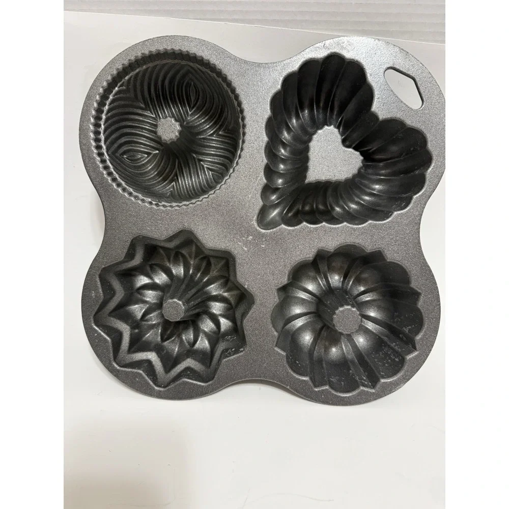 NORDIC WARE Bundt Quartet Cake Pan – 4 Mini Bundt Cakes , 9 Cup Bakeware USA